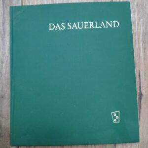 127561474_61a2be95bf9cc6-25946196IMG_20211128_00.jpg Das Sauerland - tvrd povez