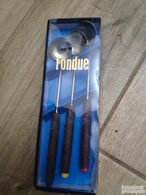 130640273_61e708ace14bd3-0162565461e70898ddf492-.jpg Fondue Kasicice
