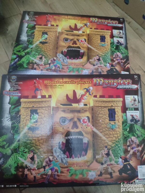 132046574_62056caf389c51-02197153IMG_20220210_19.jpg Monster Castle Set - zamak sa indijancima