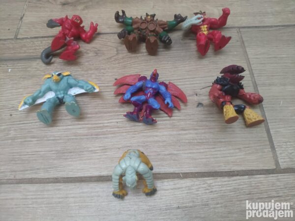 figure  invizimals 7 komada