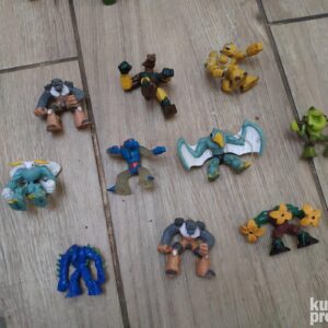 133405883_63694d6f7427b1-25697103IMG_20221107_19.jpg figure invizimals 10 komada