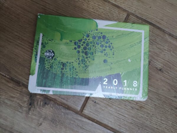 135359185_624f547574f325-85780055IMG_20220407_22.jpg tvrd povez notes - yearly planner 2018