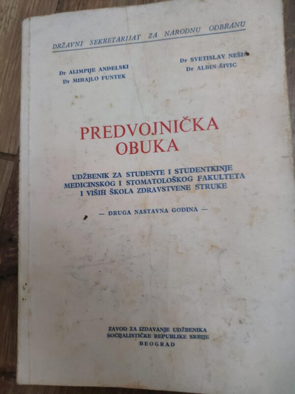 138110233_629e5a83290106-18239721IMG_20220606_21.jpg Predvojnicka Obuka udzbenik za studente medicinskog i stomat