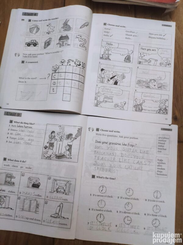 144155563_637becb44e8da7-98855819IMG_20221121_22.jpg English Together Action book 1