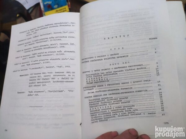 144376243_637e7c368b03d7-09373630IMG_20221123_19.jpg Osnovi Politicke Ekonomije za 3 razred ekonomske skole
