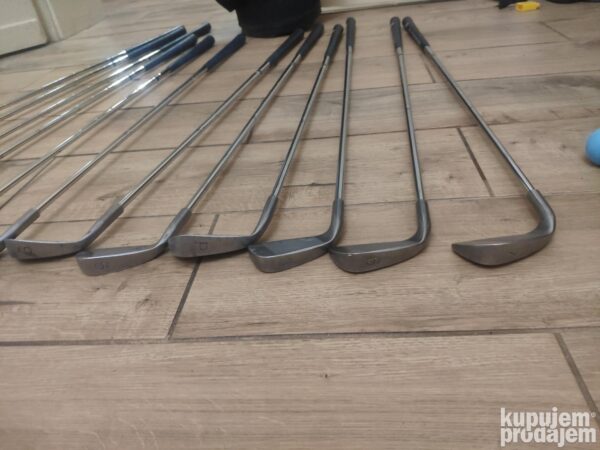 Komplet torba za Golf i Stapovi Dunlop dinamic