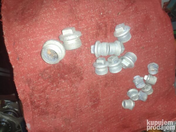 cepovi za vodovodne cevi  levi