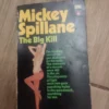 147280718_63dae32a78c455-3390249163dae2c7576881-.webp The Big Kill - Mickey Spillane