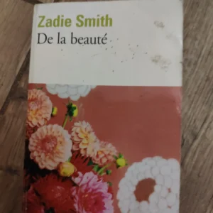 152373661_6473a90ea7d2a5-75499114IMG_20230528_20.webp De La Beaute - Zadie Smith