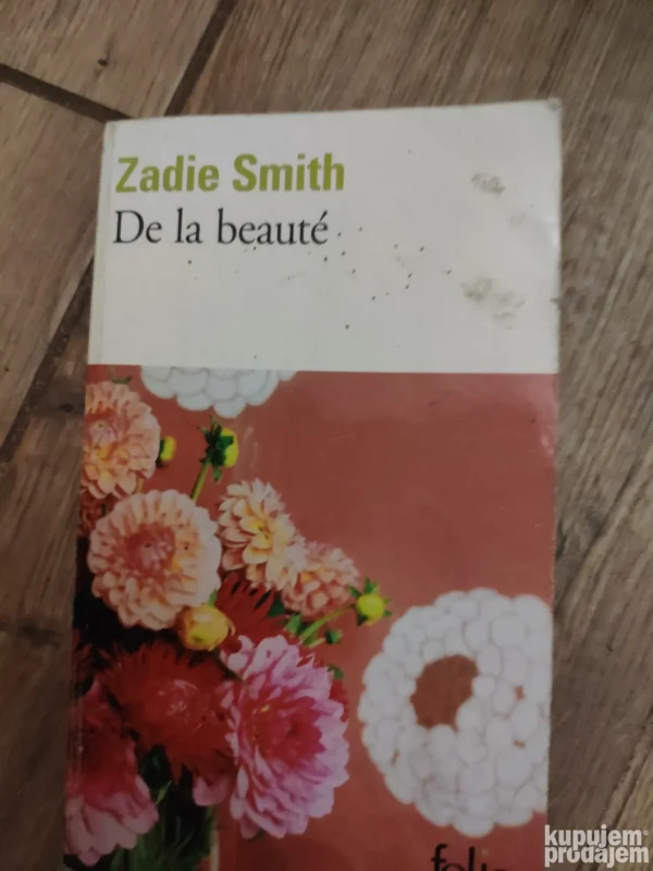 152373661_6473a90ea7d2a5-75499114IMG_20230528_20.webp De La Beaute - Zadie Smith