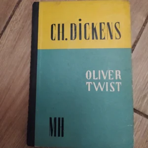 Oliver Twist - CHarls Dickens