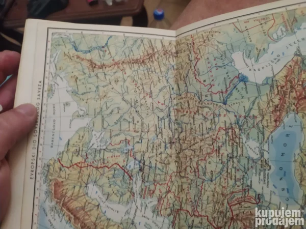 Geografski atlas tvrd povez
