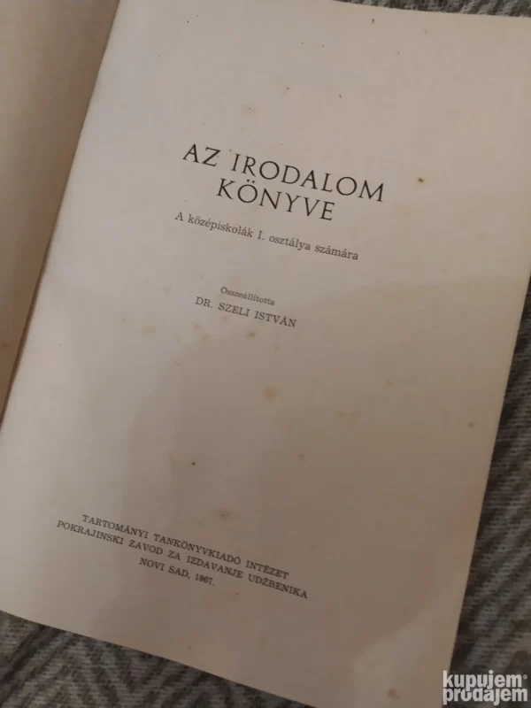 Az Irodalom Konyve