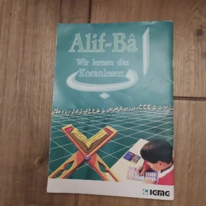 158673494_653c1d97036b07-08821499IMG_20231027_19.webp Alif - Ba wir lernen das Koranlesen
