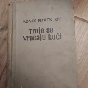 162543907_65b648455f0e99-58550872IMG_20240127_19.webp Troje se Vracaju Kuci - Agnus Njutn Kit