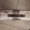 drveni kovceg sa ruckom za bocu ili druge stvari