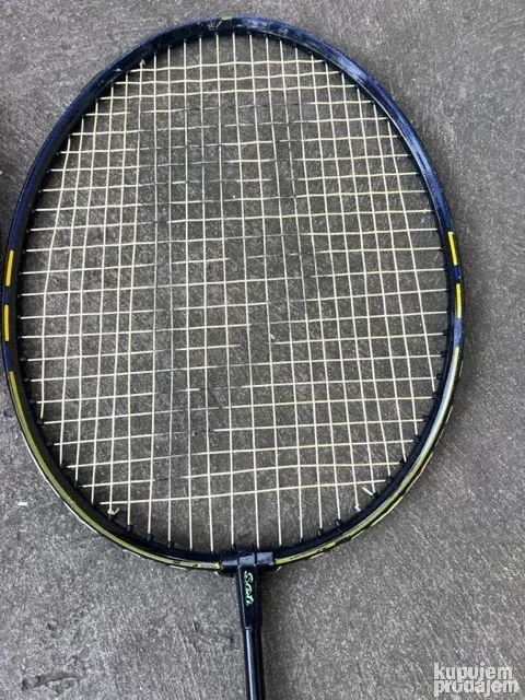 179279666_67f285e46acc41-18640401IMG_5373.webp Reketi za bagminton