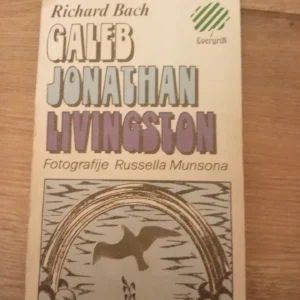 183082027_688bc854559093-29775837IMG_20250731_02.webp Galeb Jonathan Livingston - Richard Bach