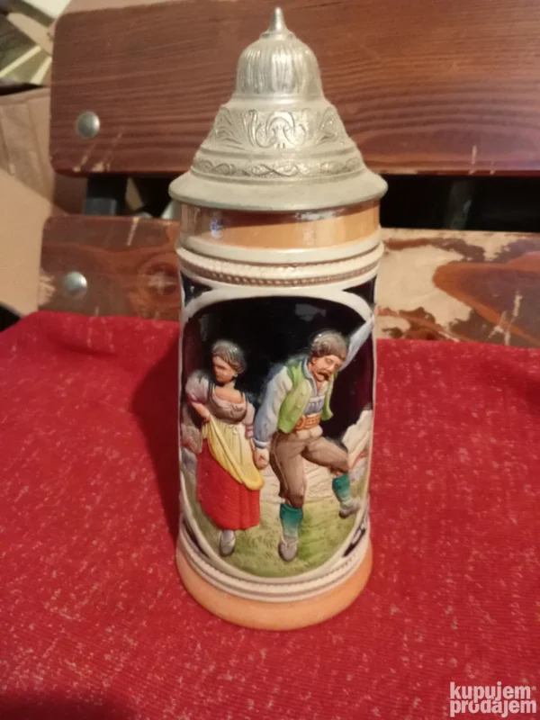 keramicka krigla za pivo sa poklopcem od cinka