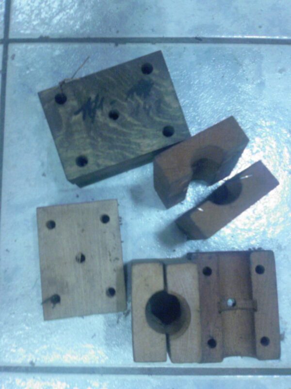 drveni lezajevi 100 x 77 x rupa 28 mm