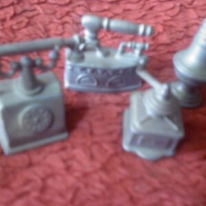 21868446_olovne-figur.jpg minijaturne metalne olovne figure