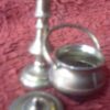 21868582_svecnjak-i-bakra.jpg minijaturne livene mesingane figure