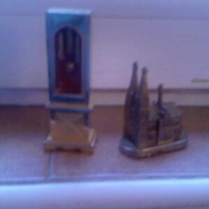 26319885_5618ea144b2d02-23442918sat-kat.jpg metalne figure katedrale i sata