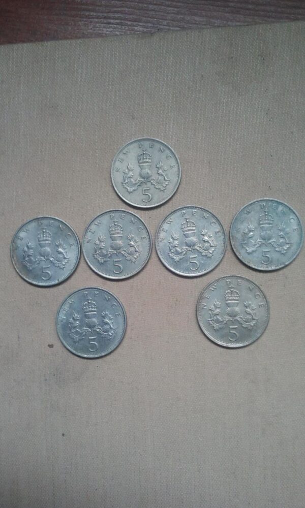 27191062_563efb028993f1-6195423220151108_080509-1-.jpg Velika Britanija 5 new pence
