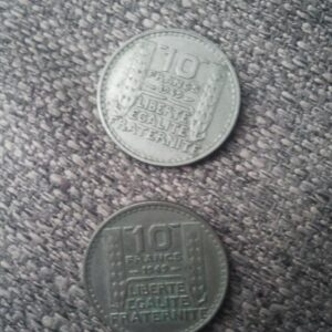 27234066_5640ad00482cf9-0610773620151109_151740-1-.jpg kovanica 10 franaka francuska 1949