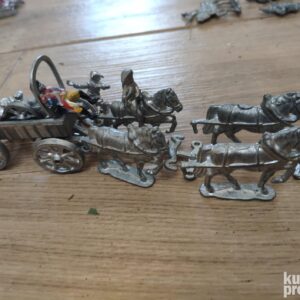 28326037_60c5d43c2bf390-77491172IMG_20210613_11.jpg metalne figure sa kolima