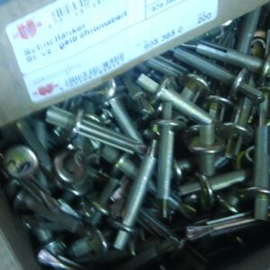 30076274_56b62cdd71dd94-7752568420160206_132716-1-.jpg metalni tipl na ukucavanje wurth 6x40mm rezervisano