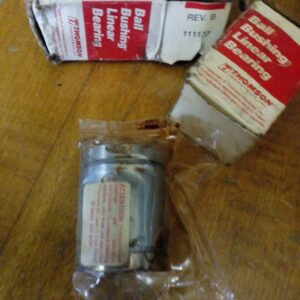 lezaj linearni THOMSON A122026