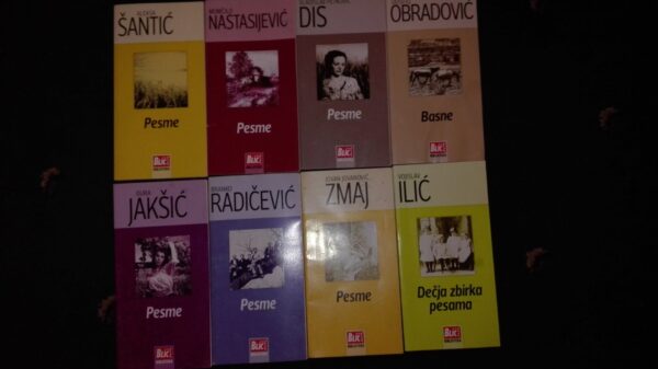 8 knjiga pesme domaci pisci