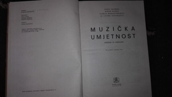 56032526_5a6988588a95e3-27409627IMG_20180124_211255.jpg Muzicka Umjetnost udzbenik za gimnaziju