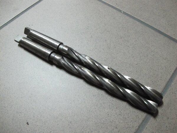 upustac spiralni troperni 15,5 x 250 mm