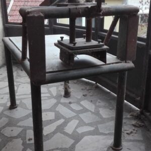 57825529_5a9ba3f6789336-03651798IMG_20180218_161124.jpg giljotina za isecanje rucki za pvc kesice