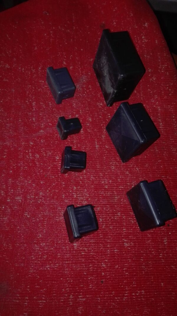 plasticni cepovi za metalne cevi