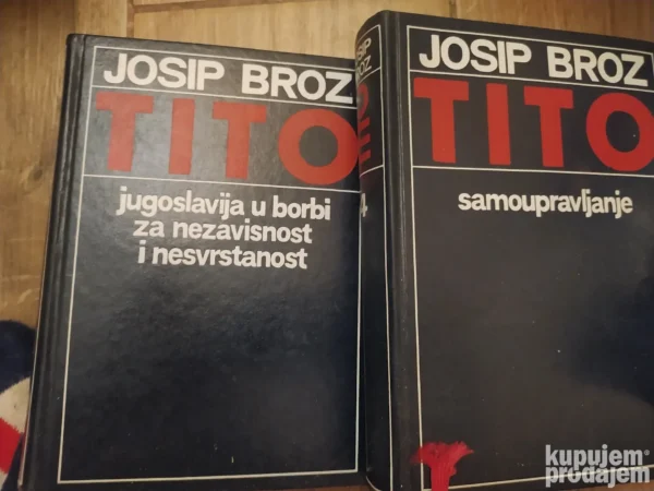 77432898_65a9eaa801fee5-19941239IMG_20240119_03.webp Josip Broz Tito tvrd povez