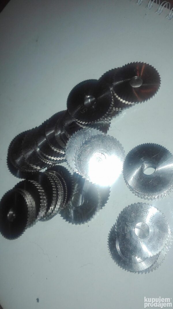 testerasta glodala 30 x 8 mm rupa debljina 1,7 mm