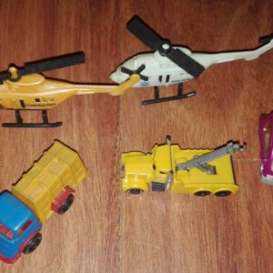 plasticni helekopteri i vozila mini modeli