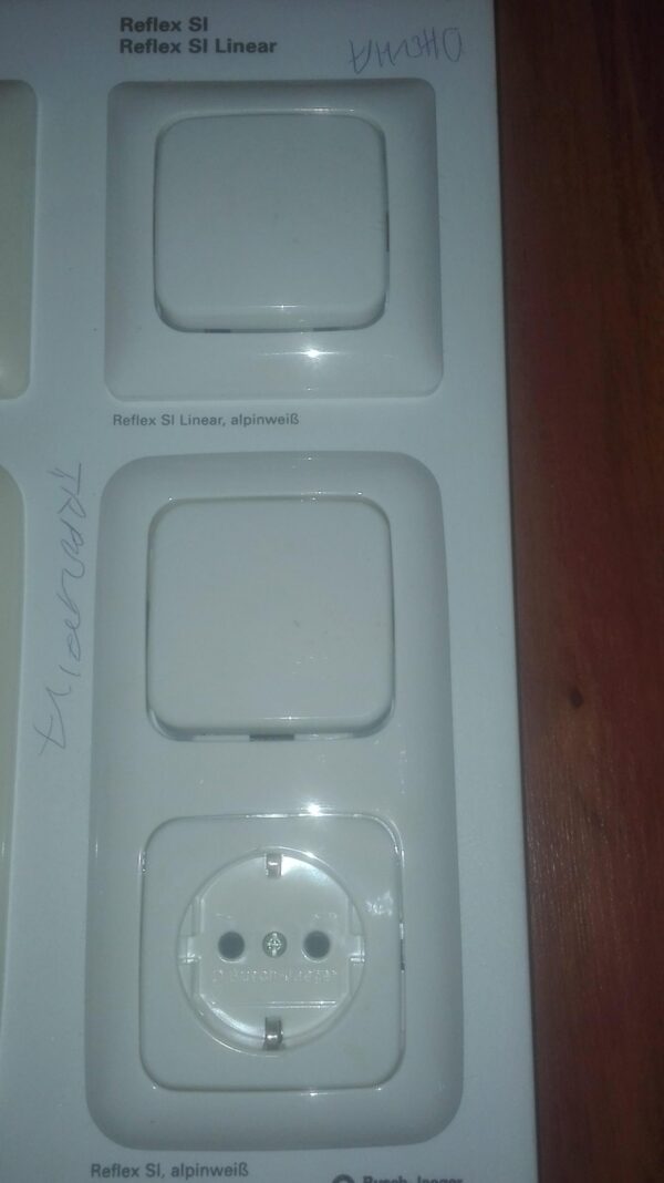 taster sa zvoce ili alarm i sa uticnicom