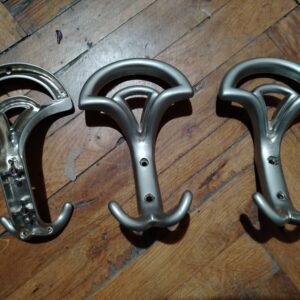 metalni drzaci garderobe civiluci