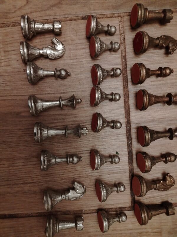 metalne figure saha stare SCHACH BK